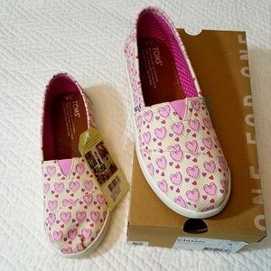 TOMS Vibrant Heart Design Canvas Classics